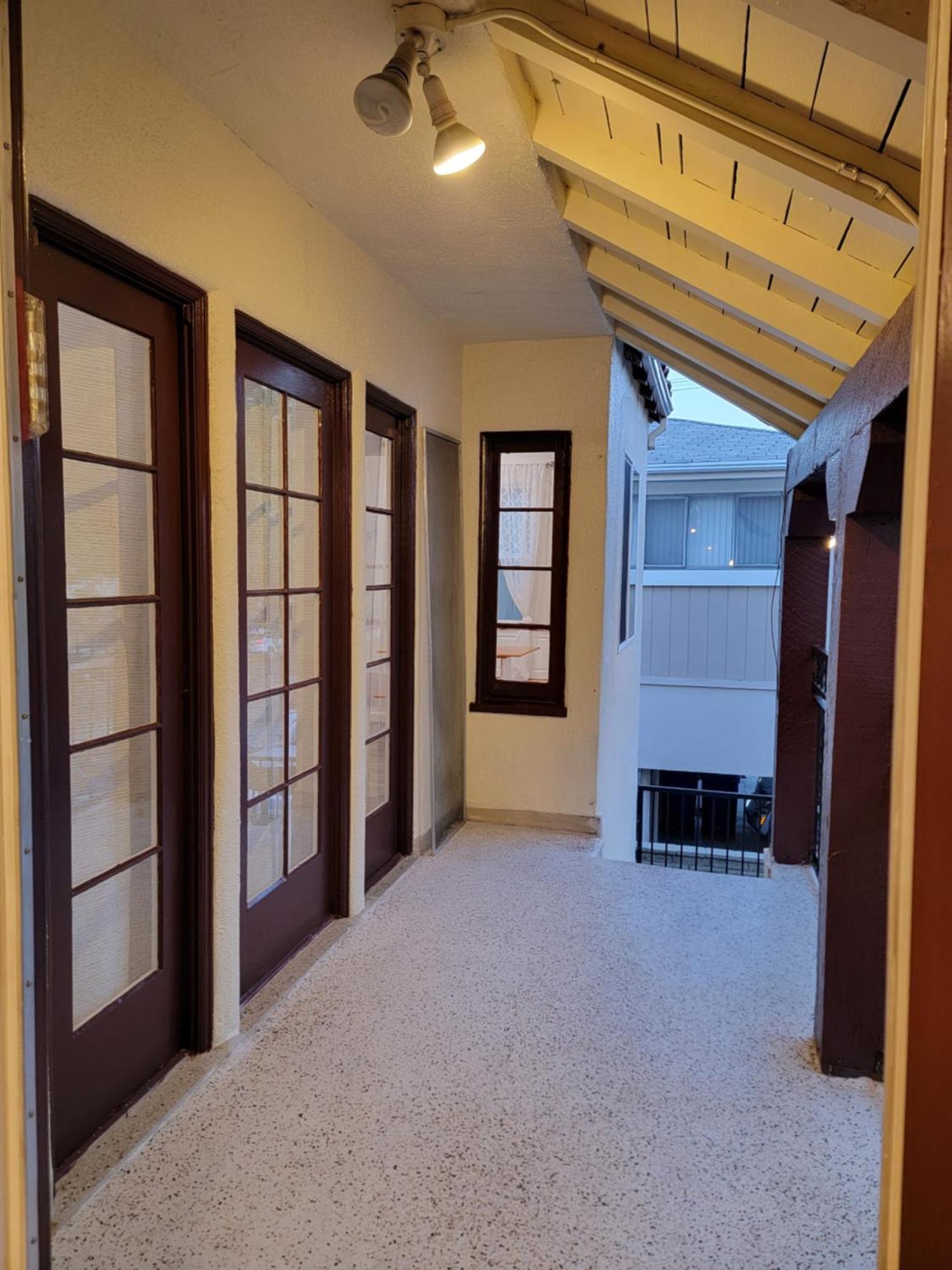 Perfectly Located Pico Robertson 3 Bedroom Walk To Restaurants Wifi Tv Game Console Parking 5 Minutes To Rodeo Drive Appartement Los Angeles