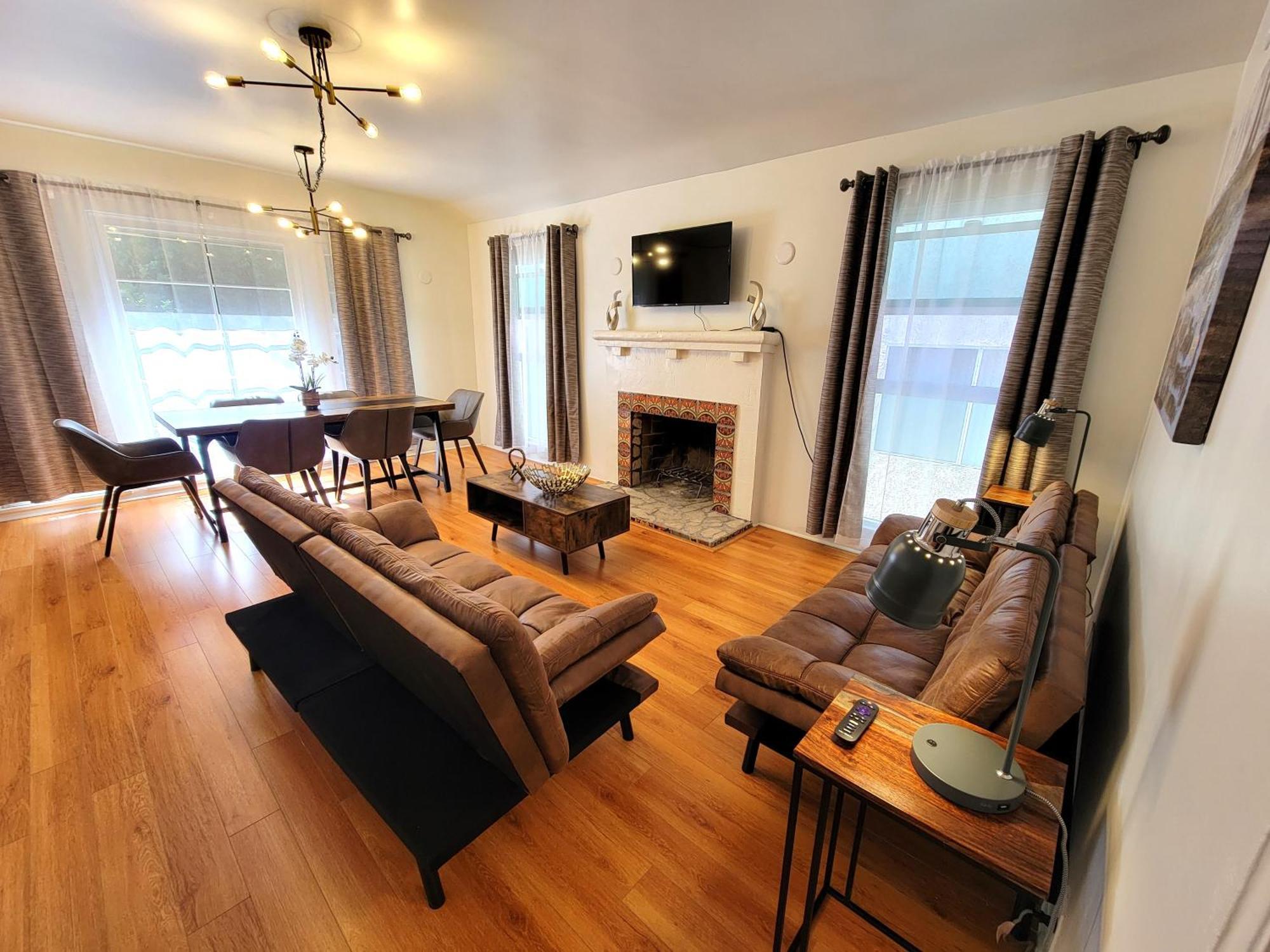 Perfectly Located Pico Robertson 3 Bedroom Walk To Restaurants Wifi Tv Game Console Parking 5 Minutes To Rodeo Drive Appartement *